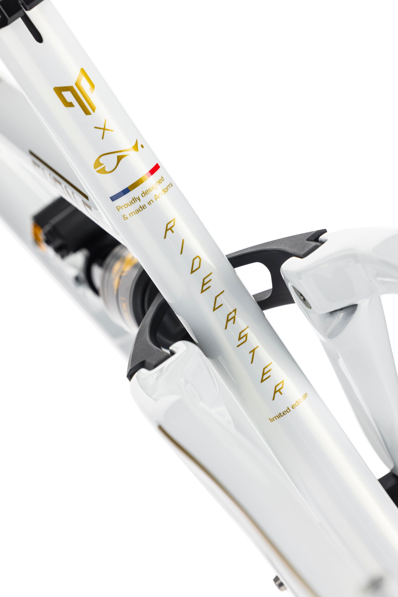 SHAN 5 RIDECASTER LTD EDITION
